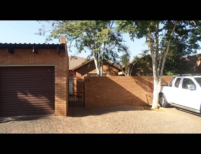 2 BEDROOM APARTMENT SOLD IN THERESAPARK
